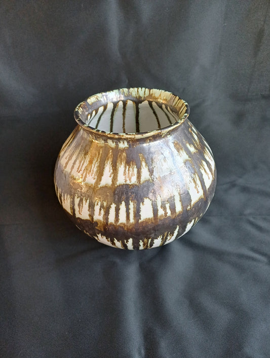 Moon Jar 'Deimos'